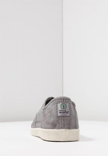 Спортивные балетки