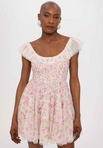 Короткое платье