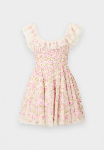 Короткое платье