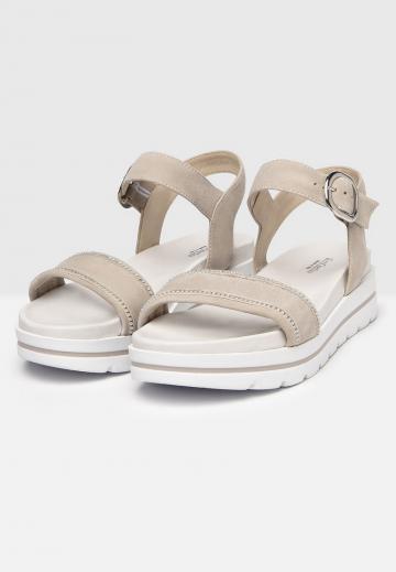 Босоножки на танкетке