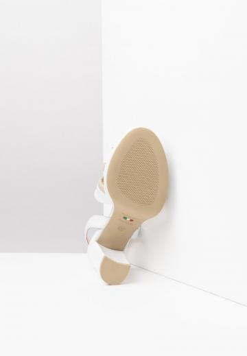 Босоножки на платформе