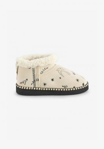 Зимние ботинки