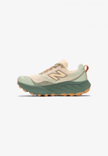 Беговые кроссовки