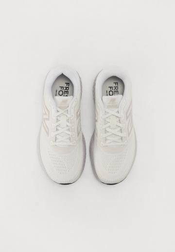 Беговые кроссовки