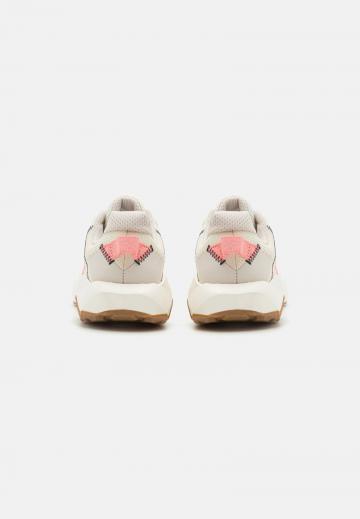 Беговые кроссовки