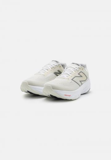 Беговые кроссовки