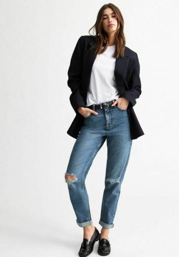 Прямые джинсы