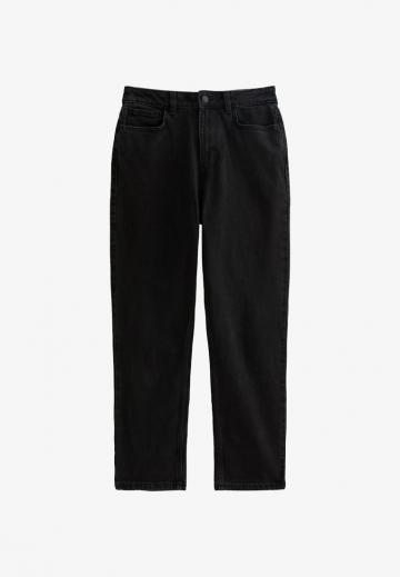 Короткие джинсы