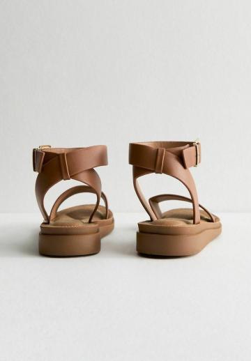 Босоножки на платформе