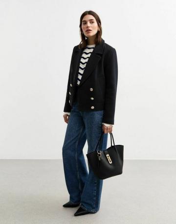 Пуловер в полоску