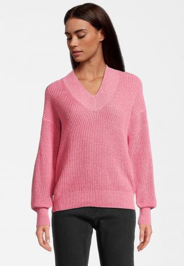 Пуловер с вырезом V