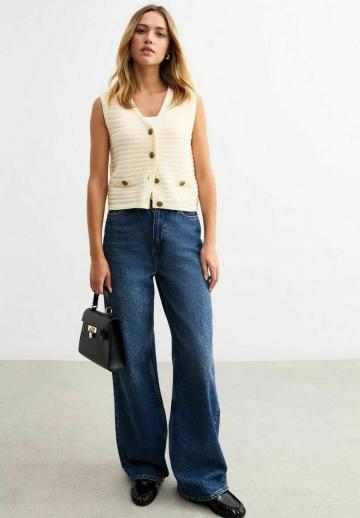 Джинсовая жилетка