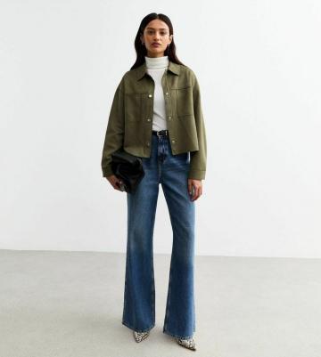 Куртка с накладнымит карманами