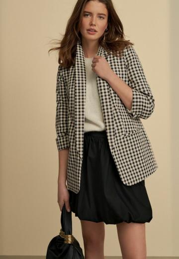 Короткое пальто