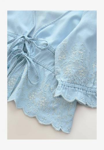 Джинсовая блузка