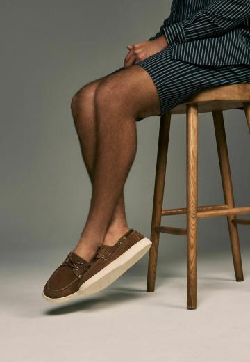 Ботинки на шнуровке