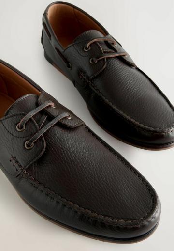 Ботинки на шнуровке