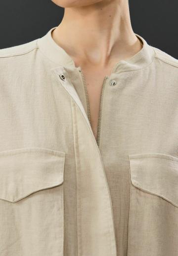 Куртка с накладнымит карманами