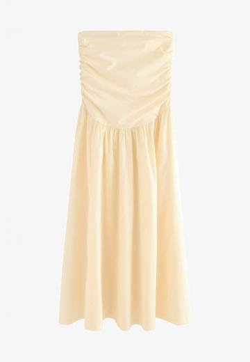 Платье без бретелек