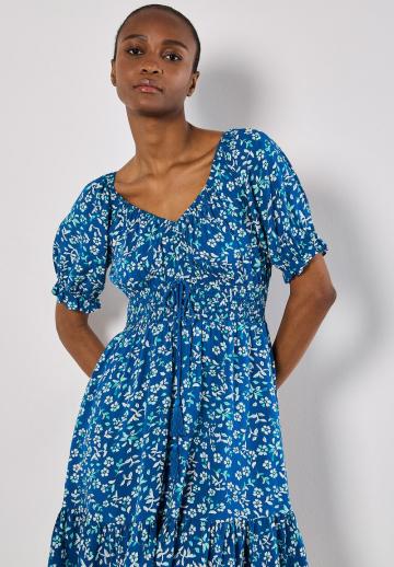 Короткое платье