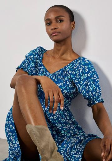 Короткое платье