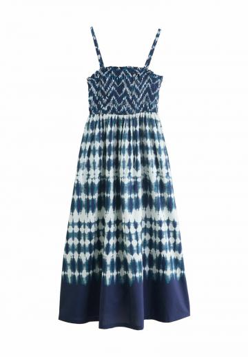 Платье без бретелек