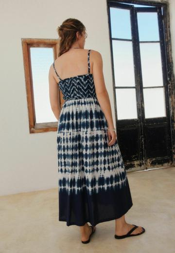 Платье без бретелек