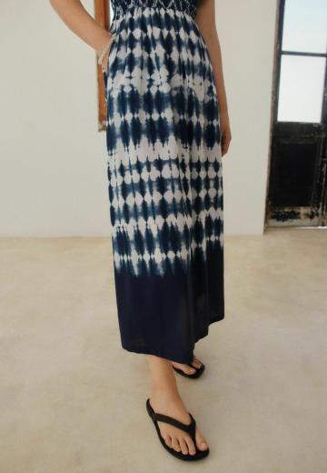 Платье без бретелек