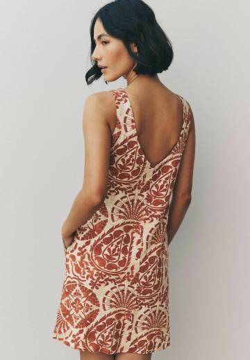 Короткое платье