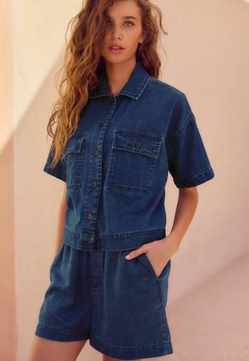 Джинсовая жилетка