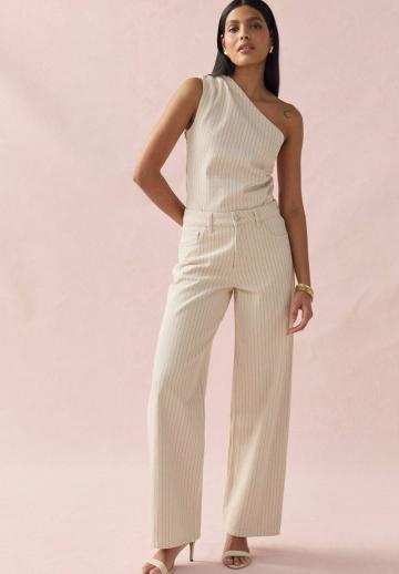 Прямые джинсы