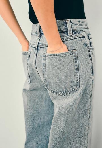 Короткие джинсы