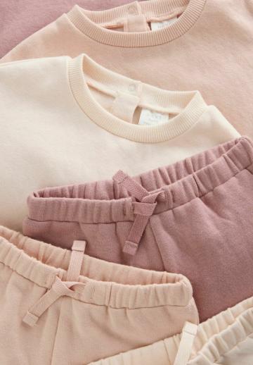 Набор одежды