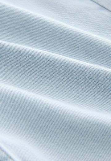 Короткие джинсы