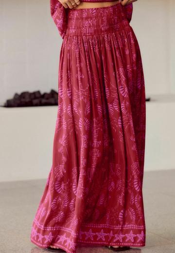 Платье без бретелек