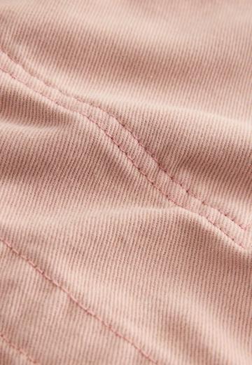 Куртка с накладнымит карманами