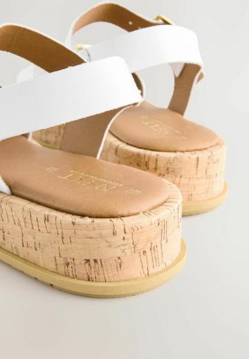 Босоножки на платформе