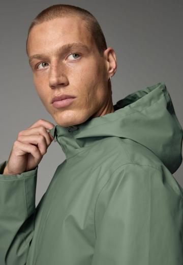 Куртка-дождевик