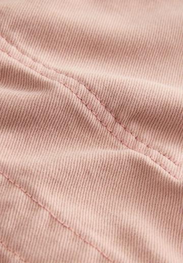 Куртка с накладнымит карманами