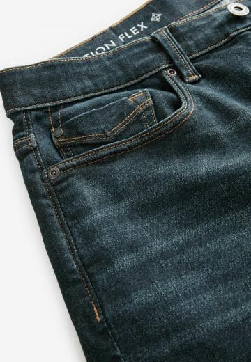 Узкие джинсы