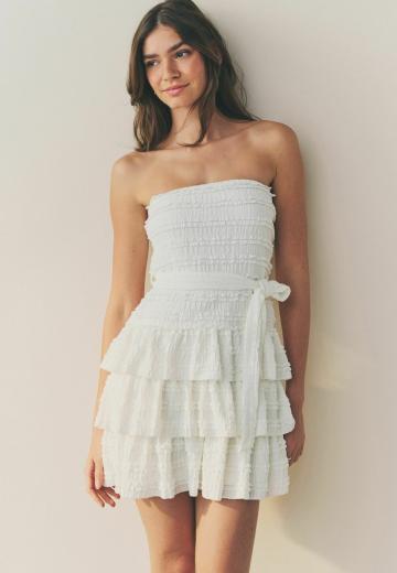 Платье без бретелек