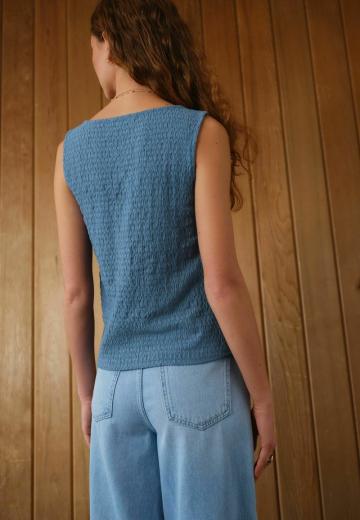 Блузка без рукавов