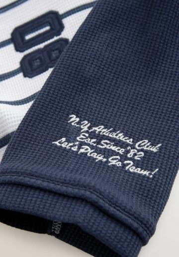 Спортивные шорты