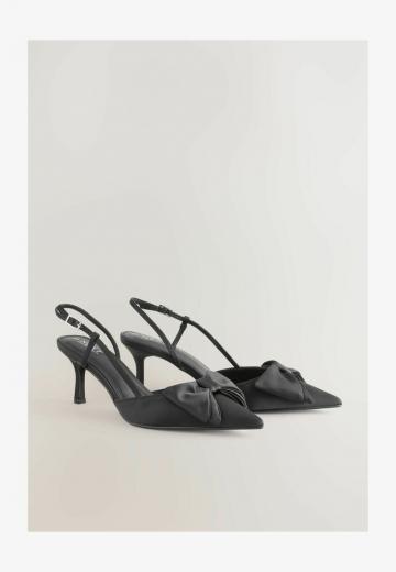 Туфли на высоком каблуке