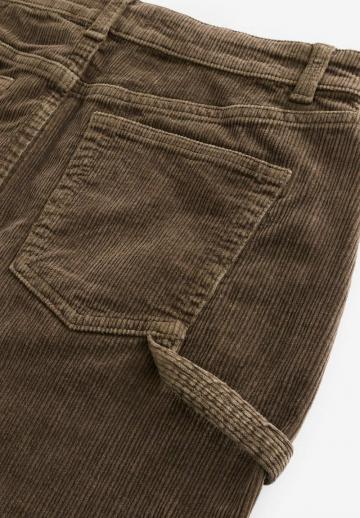 Юбка с накладными карманами