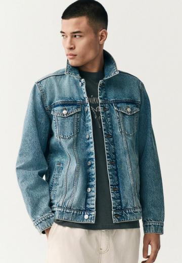 Джинсовая куртка