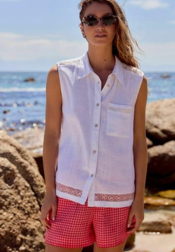 Блузка без рукавов