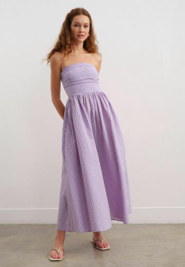 Платье без бретелек