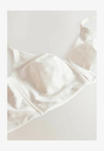 Бюстгальтер без косточек