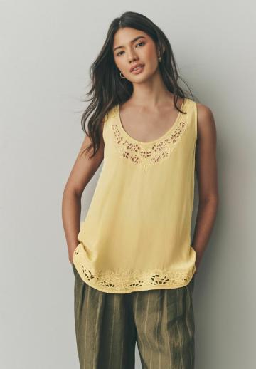 Кружевная блузка
